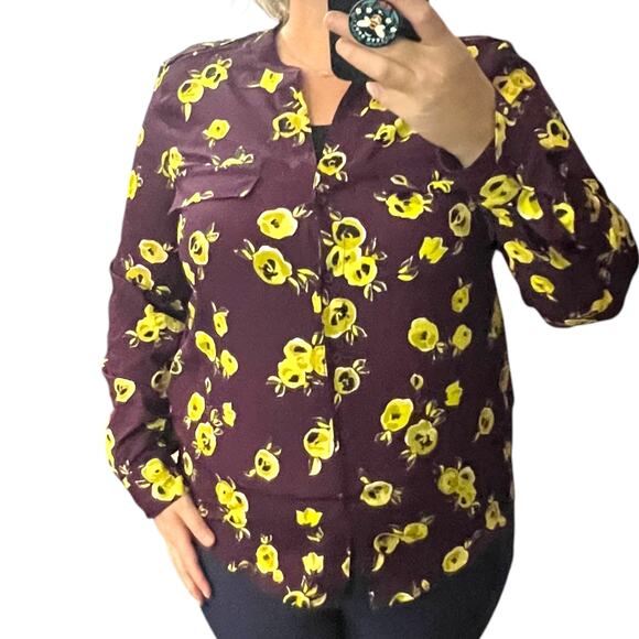 Calvin Klein MEDIUM Printed Roll Tab Sleeve Blouse - Stitch Fix Button Up Top - Picture 9 of 15